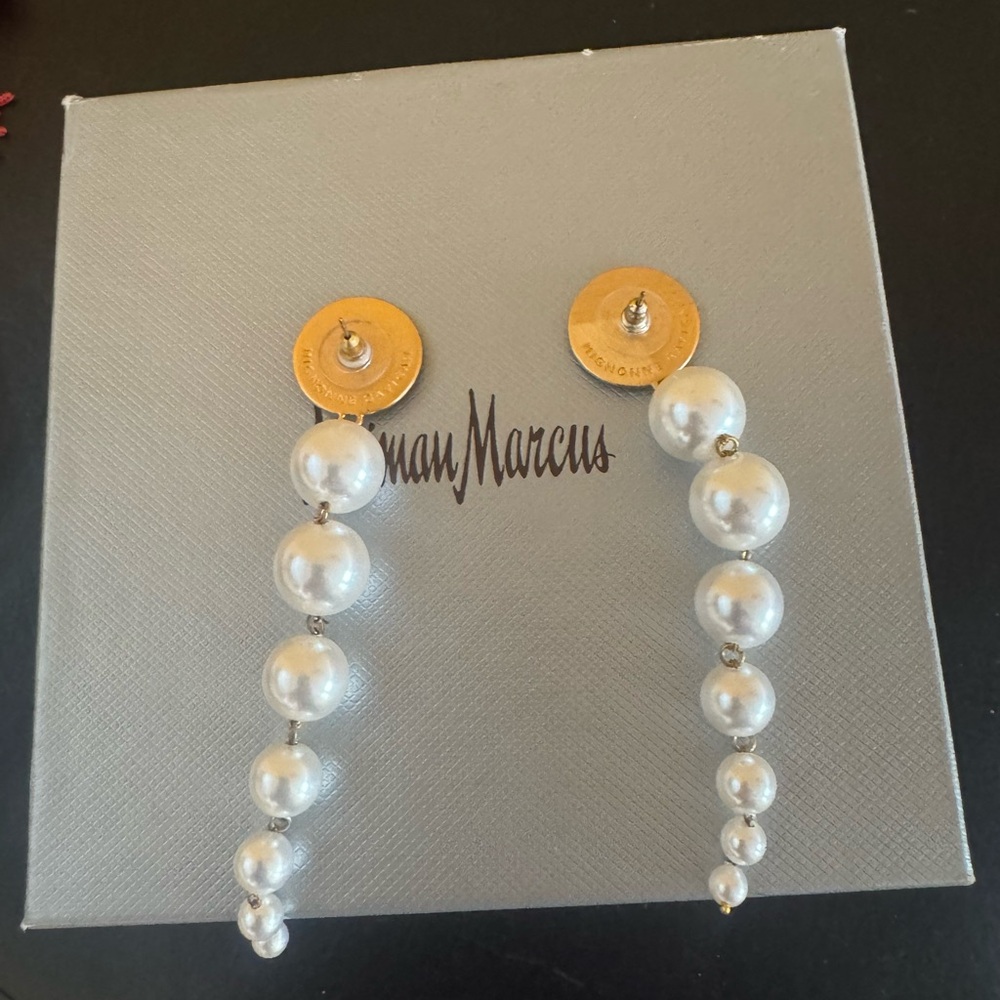 Elegant Gold and White Pearl Drop Earrings